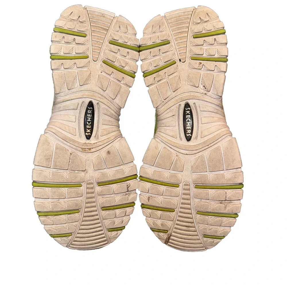 Skechers Sports On-Line Friends Green Frog Character Design Mushrooms Youth 5.5